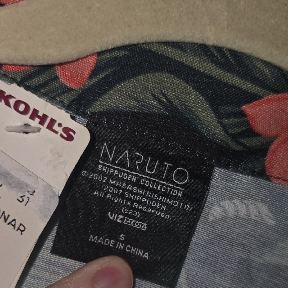 Naruto Black and Orange Graphic Men's Shirt Size Small NWT - Picture 3 of 6